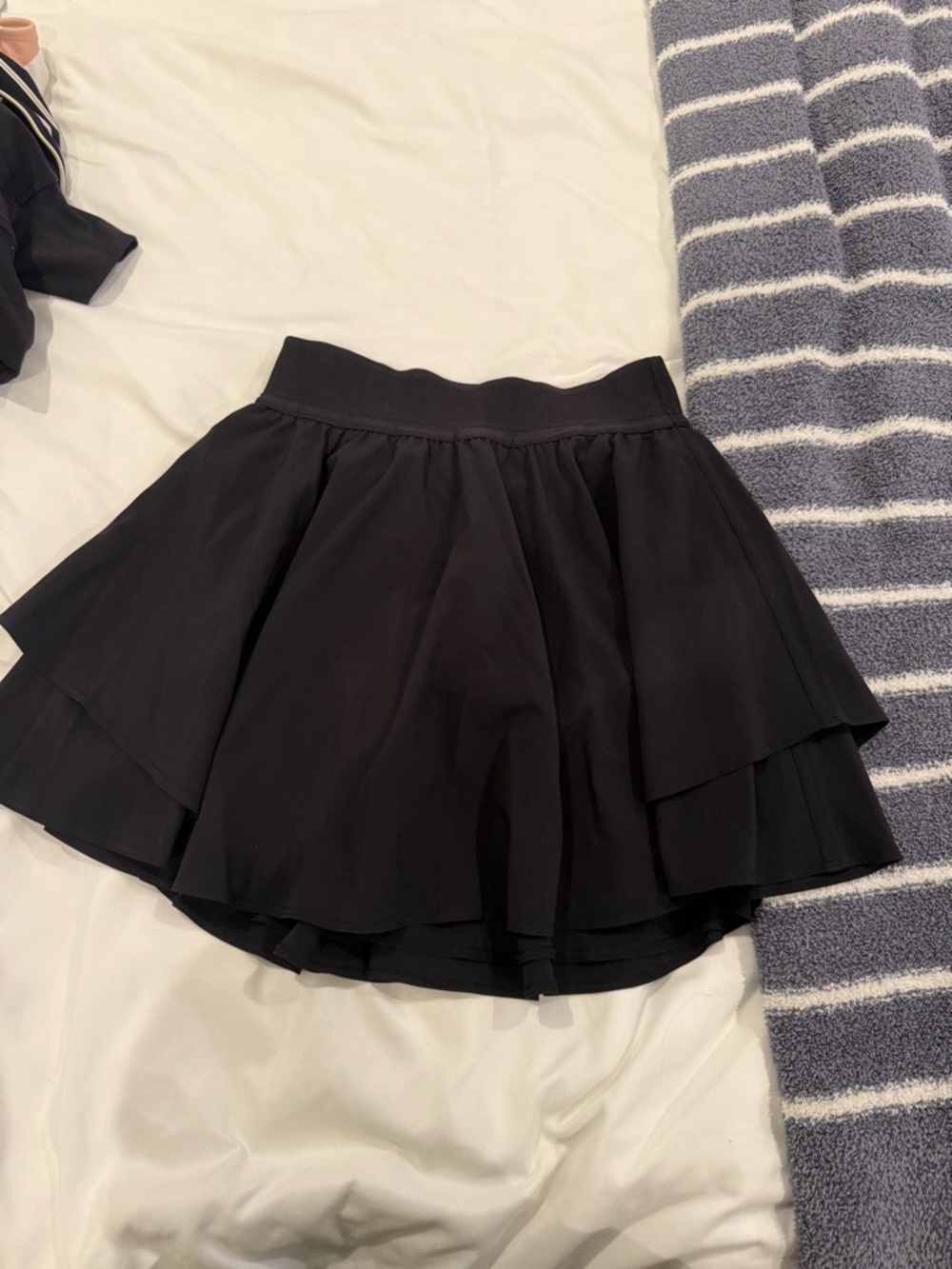 Lululemon Black Tiered Mini Skirt